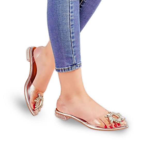 MANALO BLAHNIK FLATS HEELS - ThreeSons